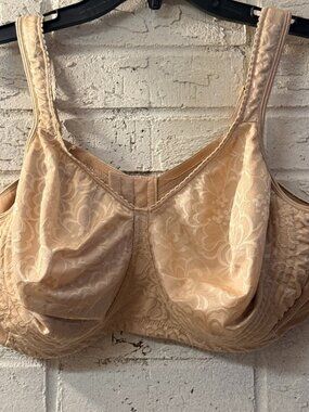 Playtex 18 Hour 44DD Nude Wireless Full Coverage Support Bra Comfort Lift